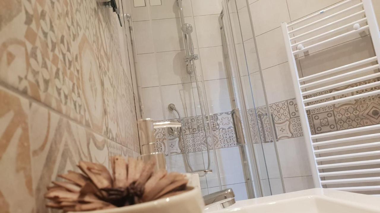 B&B Lumiere Roma Esterno foto